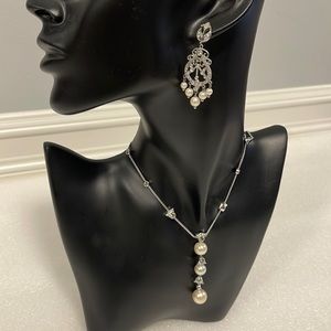 Cultured freshwater pearl drop pendant necklace set